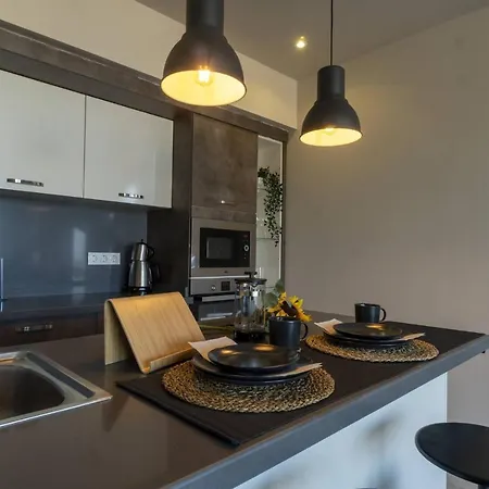 Villa 3 Bedroom With Great View Close To Marina 3 *