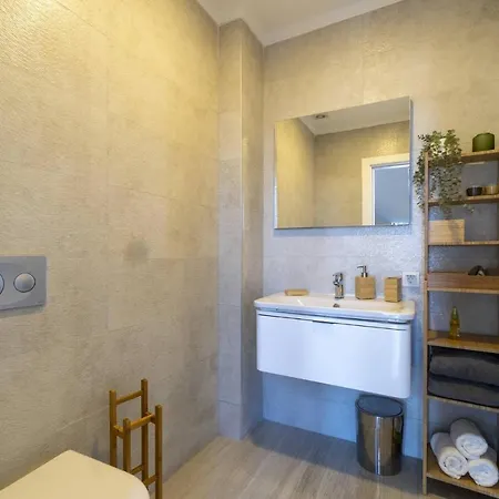 Villa 3 Bedroom With Great View Close To Marina 3 *